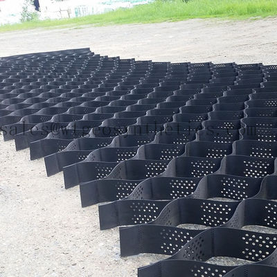 Stabiliser le gravier avec une géocelle 330 mm-1000 mm Distance de soudage et surface texturée