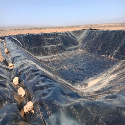 Taille de rouleau de géomembrane HDPE pour une prévention efficace des fuites
