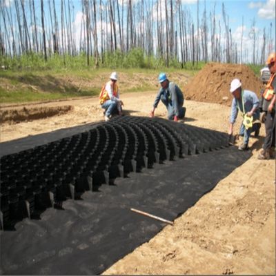 Géocelle de voie d'accès HDPE géocelle et protection contre les pentes pour les routes Renforcer 50 mm de hauteur inférieure
