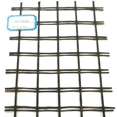 CE/ISO9001 Approuvé 25-200kn/m Construction routière Maillage géogrid uniaxial biaxial en PVC revêtu de polyester