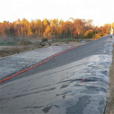 Film de géomembrane en HDPE vert noir et noir de 1500 microns pour les revêtements de barrage