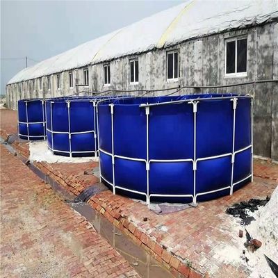 Durée de vie 3 à 15 ans Rame en acier noir PVC réservoir en HDPE pour la ferme de poissons intérieure Forme carrée