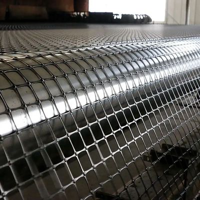 Polypropylène noir PP rouleau de maillage en plastique bi-axiale géogrid pour l'exploitation minière de stabilisation du sol