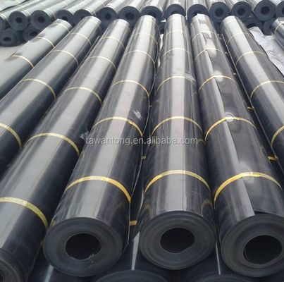 Géomembranes pour les aquariums de poissons 2 mm noir en plastique HDPE imperméable à l'eau Installation sur place