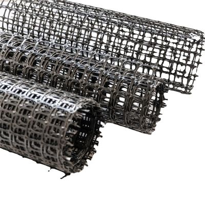 Géogrides de polypropylène bi-axiale à haute résistance aux UV noires pour routes ou terrains