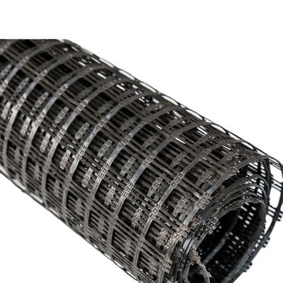 Grille géo uniaxial en polyester blanc avec revêtement en PVC 30kn/M-1000kn/M dans un design chinois