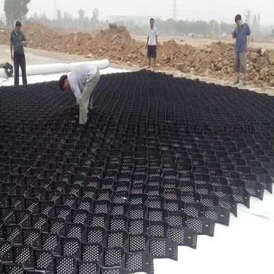 Grille géocellée perforée pour une allée en PEHD durable destinée à la protection des routes et des pentes