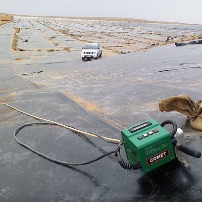 1.5 mm géomembrane en PEHD pour la formation sur place sur le lac artificiel