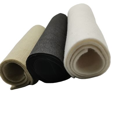 L'aiguille en fibre courte noire pour animaux de compagnie perforée géotextile non tissé pour renforcement de filtration