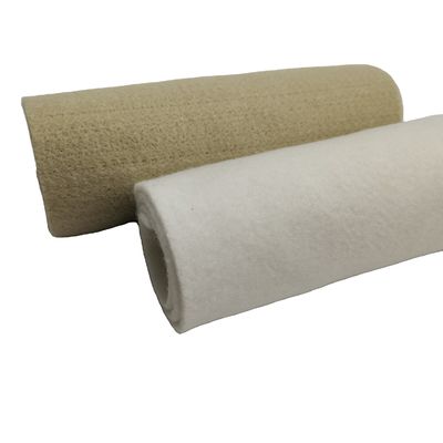 L'aiguille en fibre courte noire pour animaux de compagnie perforée géotextile non tissé pour renforcement de filtration