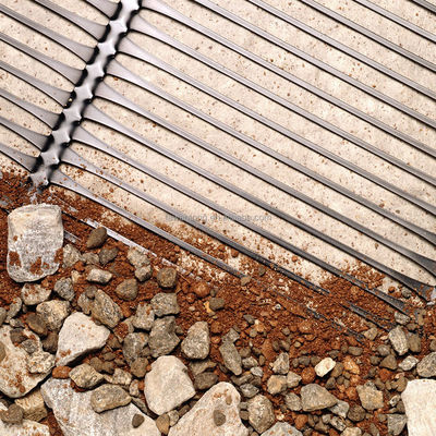 Réseau géographique uniaxial en PP HDPE bas noir 220kN pour les murs de soutènement et le renforcement des routes 50m