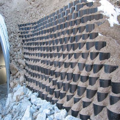 Géocellulés texturés/perforés en PEHD destinés au renforcement des murs de soutènement Hauteur 50 mm-250 mm