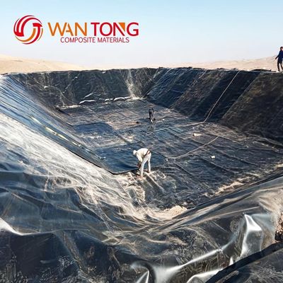 Largeur personnalisée Noir imperméable à l'eau HDPE Geomembrane Liner 1 mm pour la pisciculture réservoir