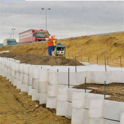 Conception traditionnelle de géocelle en plastique HDPE texturée et perforée pour la construction routière
