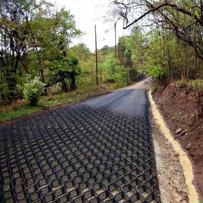 330 mm-1000 mm Distance de soudage Réseau de gravier en géocellulés HDPE pour la protection des routes et des pentes