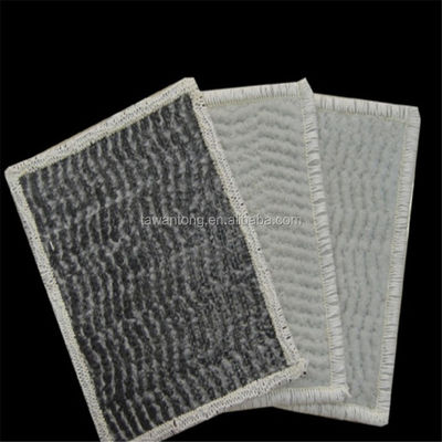Conception traditionnelle Liner en argile géosynthétique de sodium bentonite GCL avec géomembrane HDPE largeur 1m-6m