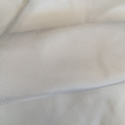 100 kn de géotextile tissé en polyester haute résistance à la traction extérieure pour la construction de routes