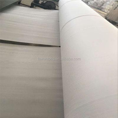 100 kn de géotextile tissé en polyester haute résistance à la traction extérieure pour la construction de routes