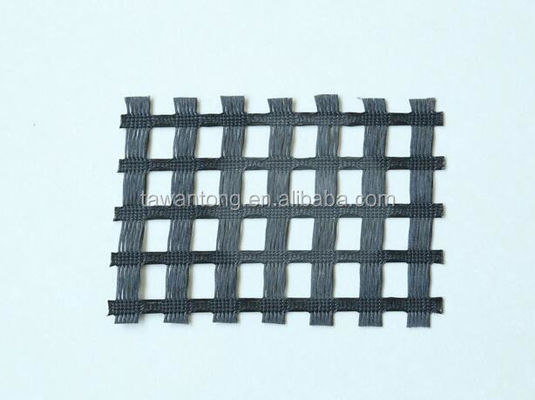 25mm*25mm Conception traditionnelle Génie civil PET Mesh Géogrides de murs de maintien Géogrides de grille de sol