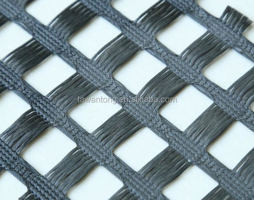 25mm*25mm Conception traditionnelle Génie civil PET Mesh Géogrides de murs de maintien Géogrides de grille de sol