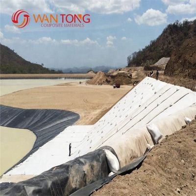 Gcl renforcé de bentonite blanche dans la conception traditionnelle pour les projets imperméables à l'eau 4000g/m2