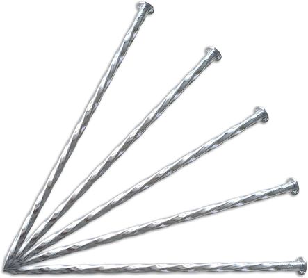 Des ongles en spirale métalliques galvanisés pour le terrain en herbe artificielle