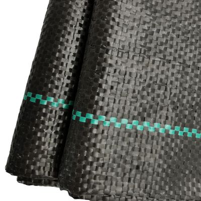 Mat de couverture du sol agricole 100GSM PP Mat tissé contre les mauvaises herbes pour la lutte contre les mauvaises herbes