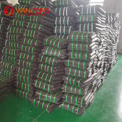 40 gm-230 gm Agriculture Tissu de couverture de sol en PP pour le contrôle des mauvaises herbes dans le jardin de fraises
