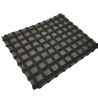 Renforcement des routes 100-100 kn Geogrid en fibre de verre composé de 50 g de tissu non tissé