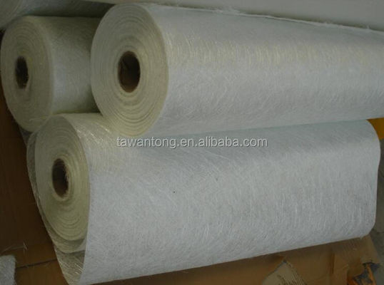 E-glass Jushi Mat de fibre de verre coupé 300gm 450gm avec douceur moyenne Blanc