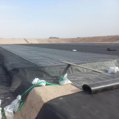 Vente de feuille de géomembrane en HDPE de 0,5 mm pour les grands étangs de poissons en plastique Largeur du réservoir 2m-8m