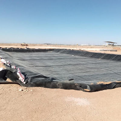 0.75Mm 2m-8m Largeur géomembrane HDPE pour les revêtements d'eau géomembrane 1,0mm Épaisseur