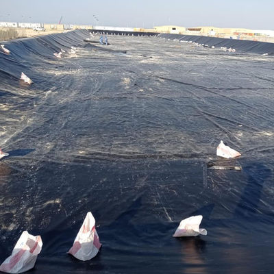 Noir Blanc Vert Bleu GB/ASTM GRI-GM13 Géomembrane HDPE standard LDPE LLDPE PVC EPDM
