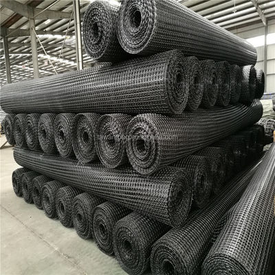 1-6m de largeur Géogrides de plastique biaxial Géocomposites La solution ultime pour la construction de routes