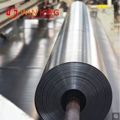 Atelier de géomembrane en HDPE à surface rugueuse, soufflage de film de 1,0 mm pour revêtement de barrage étanche
