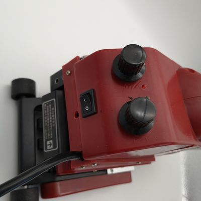 Machine de soudage à géomembrane à coin chaud 850W Puissance pour les projets agricoles