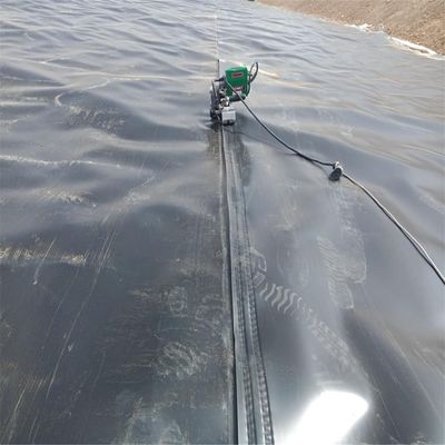 Liner de géomembrane en HDPE noir 1 mm pour étangs agricoles imperméable à l'eau 0,5 mm 0,75 mm 1,5 mm