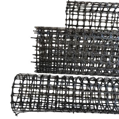 Résistance à la traction élevée 50-50kn PP Géogrid biaxial pour la conception de renforcement routier chinois