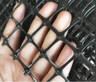 25.4*25,4 mm Taille de la maille Haute résistance Biaxiale PP en plastique Géogrid pour le renforcement du sol Bonne vente