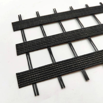 Géogrille de fibre de verre revêtue de bitume jaune 50KN pour le renforcement des routes dans la conception chinoise