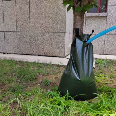 Sacs d'arrosage en PE à libération lente de 15 et 20 gallons pour l'entretien des arbres économes en eau